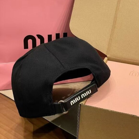Miu Miu Black Cap - Picture 5 of 6